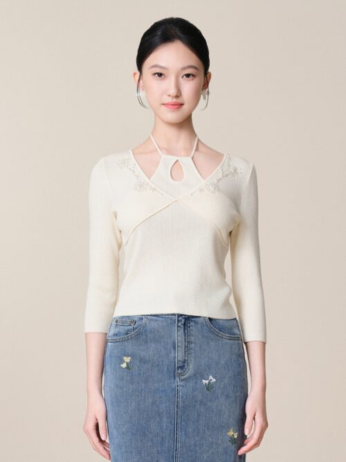 GUZHI EMBROIDERED CUTOUT KNIT TOP - CREAM